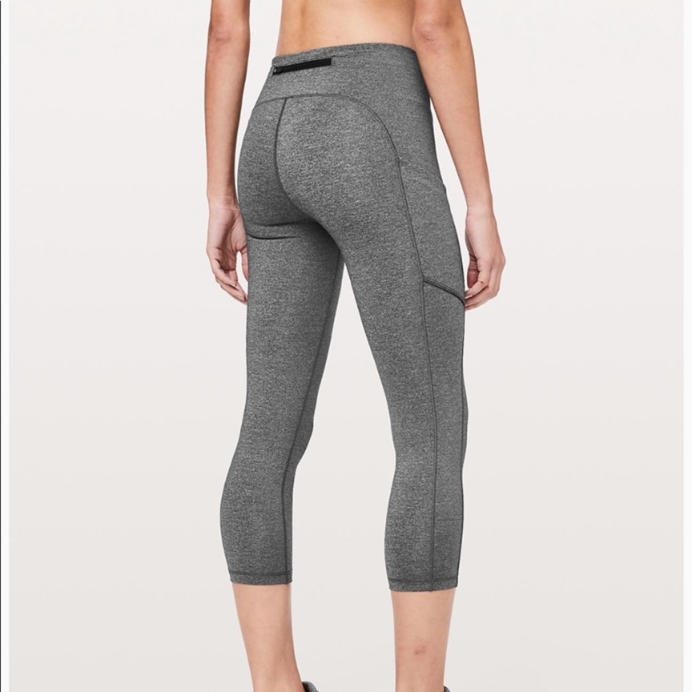 Gray speed up crops! Lululemon
